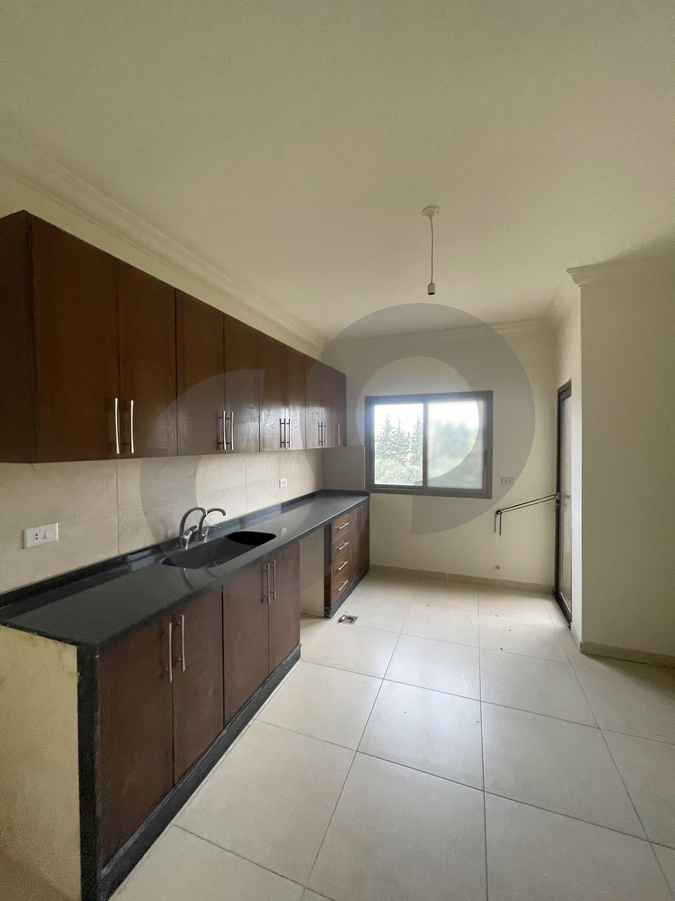 Terrace, elevator, parking, zgharta, Majdalaya — الصورة 3