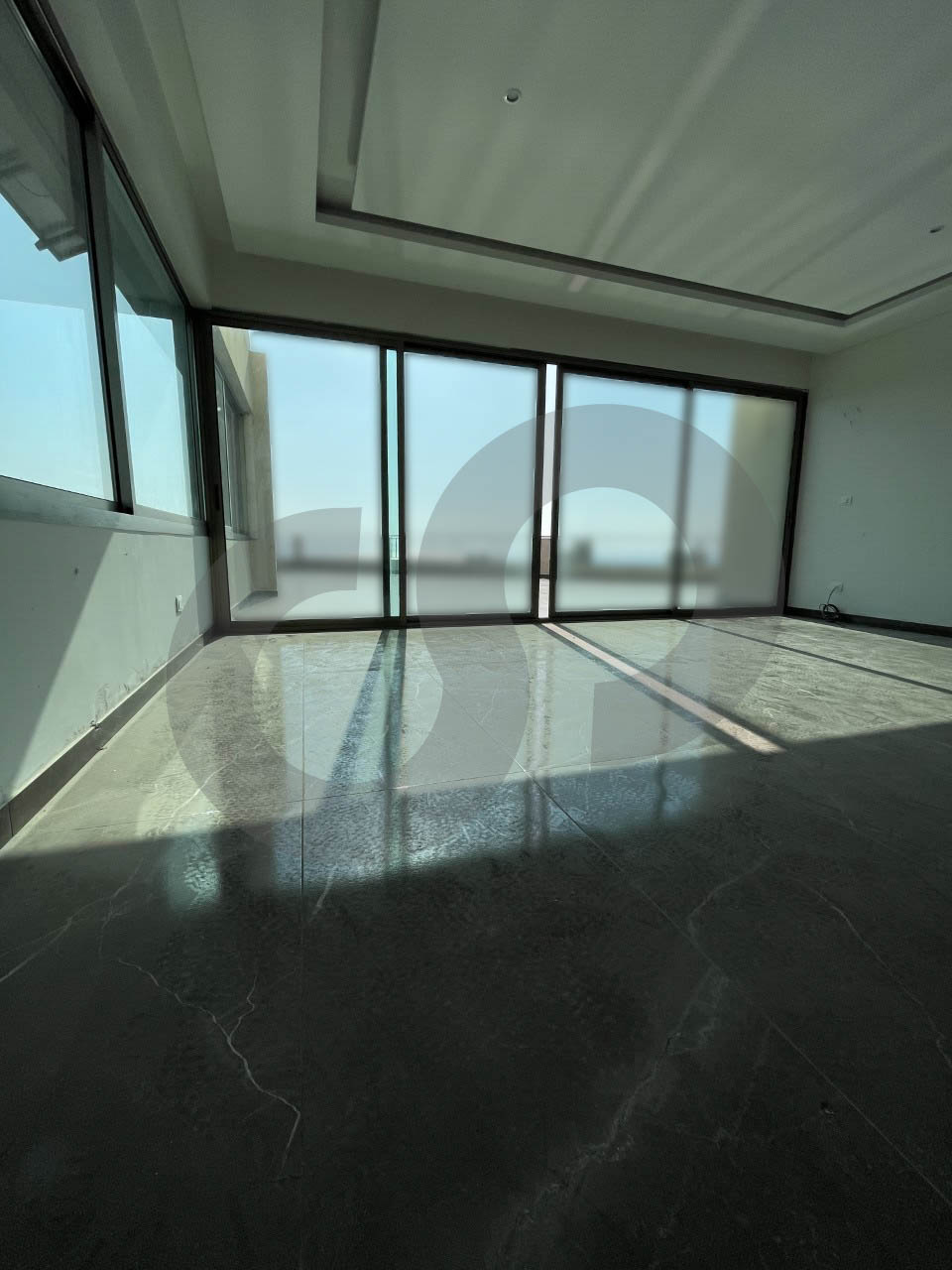 225 SQM apartment , 4 minutes away from the highway Dbayeh — الصورة 2