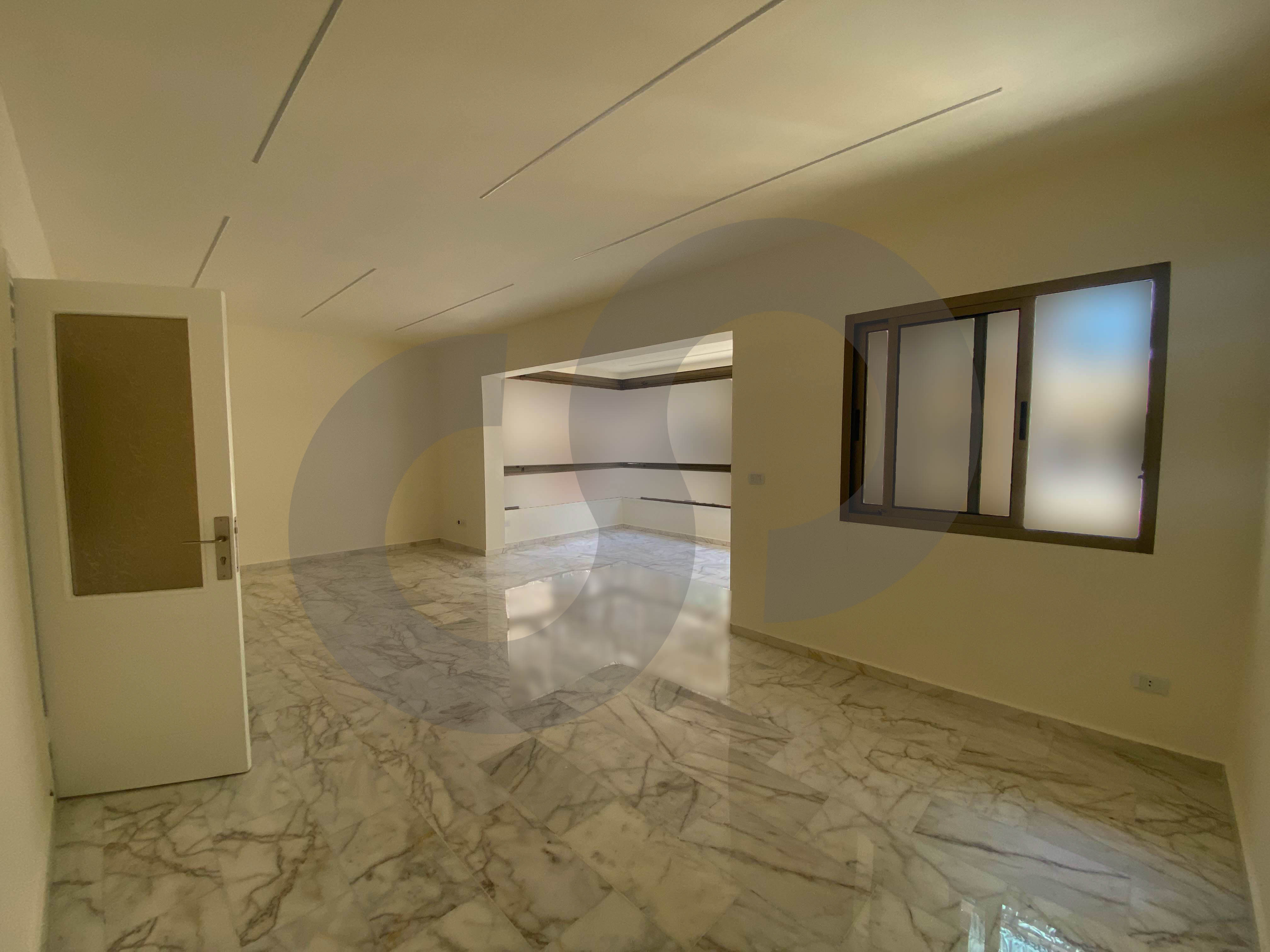 calm area, Prime location, great deal, Beirut, Verdun — الصورة 3