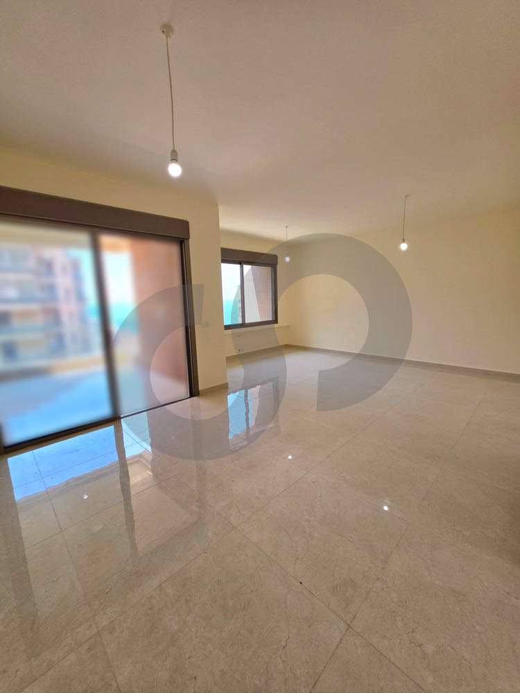 SEA VIEW, PRIME LOCATION, HARET SAKHER-KESEROUAN — الصورة 3