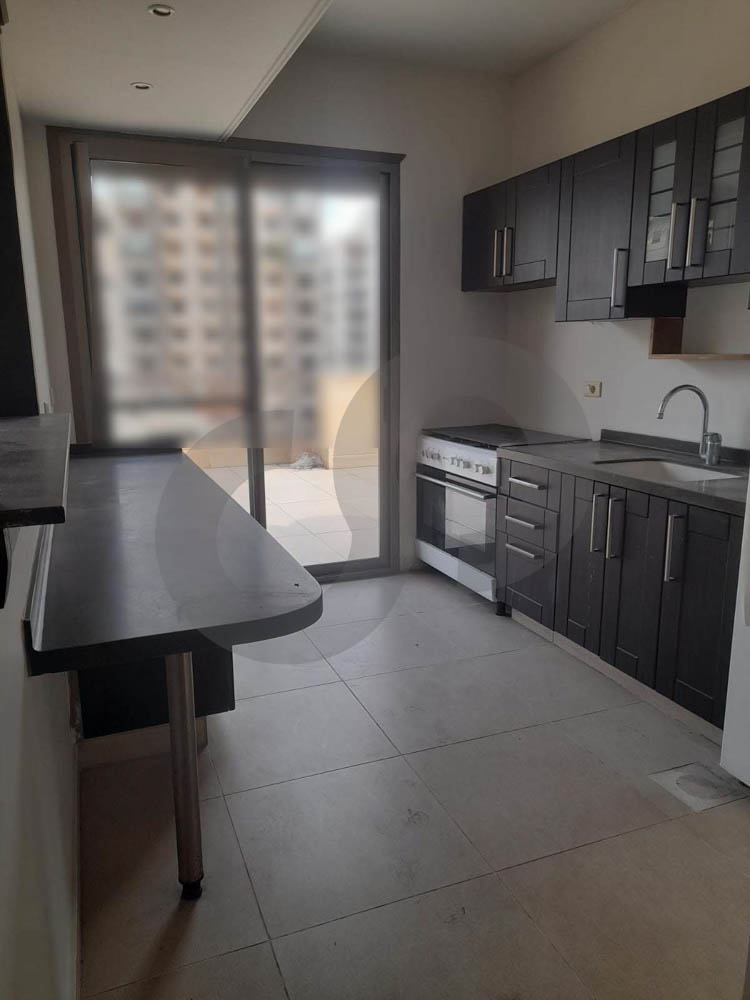 PRIME LOCATION, TERRACE, HAMRA-BEIRUT — الصورة 3
