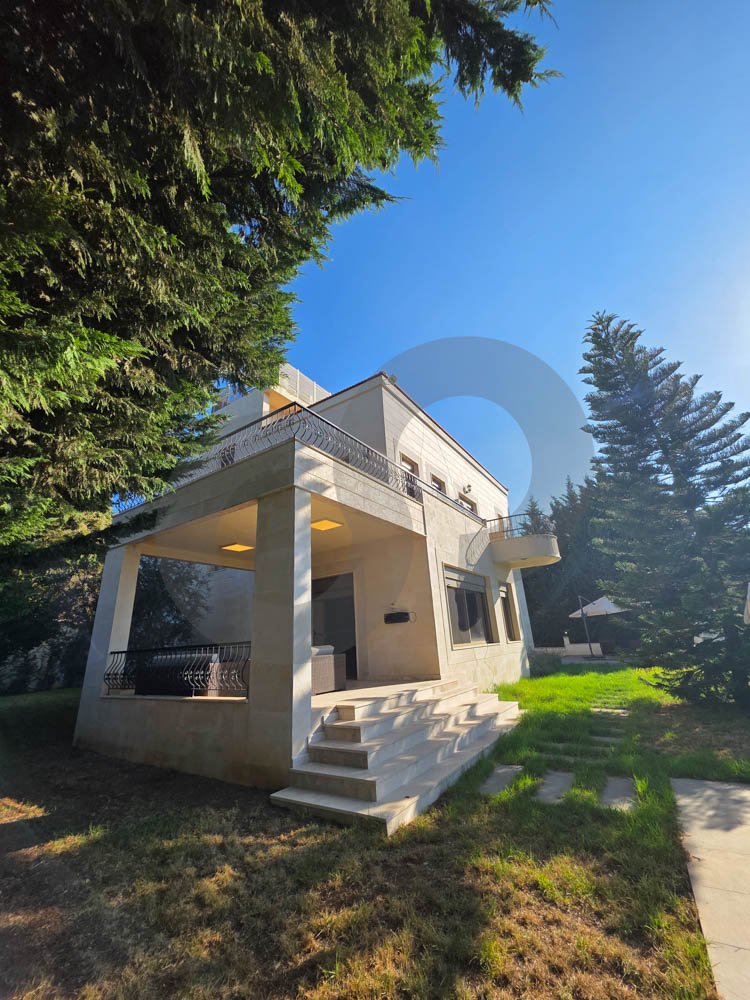 VILLA FOR SALE/SEA AND MOUNTAIN VIEW/DIBBIYEH-CHOUF — الصورة 3