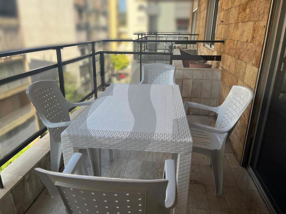 FULLY FURNISHED AND DECORATED / PRIME LOCATION / MAR ELIAS-BEIRUT — الصورة 3