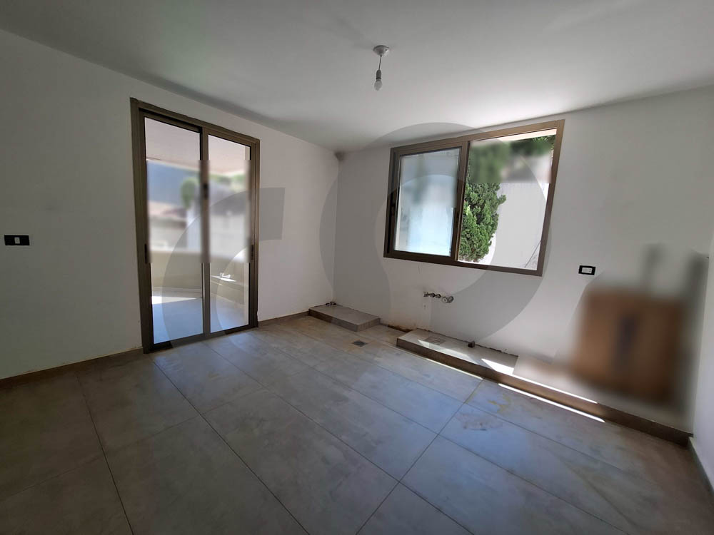 DUPLEX / HIGH END FINISHING / PRIME LOCATION / FATQA-KESEROUN — الصورة 3