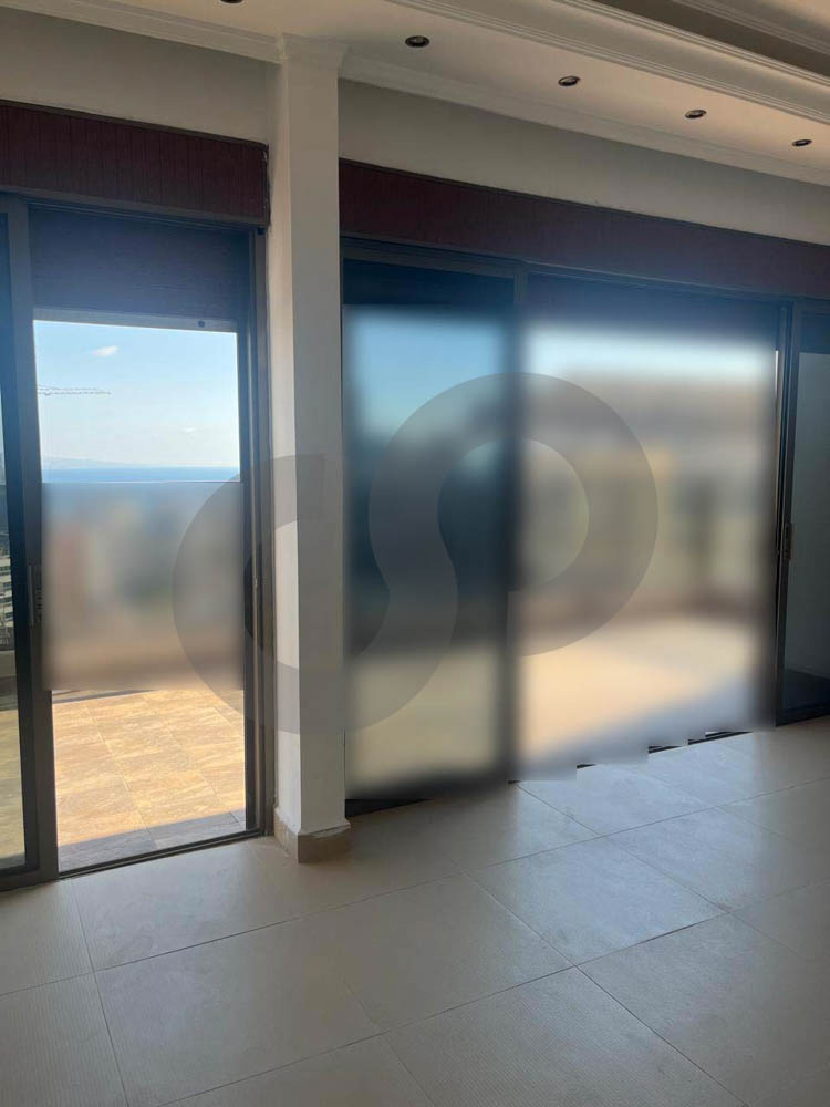 PRIME LOCATION / HIGH FLOOR / Beirut -Koraytem — الصورة 3