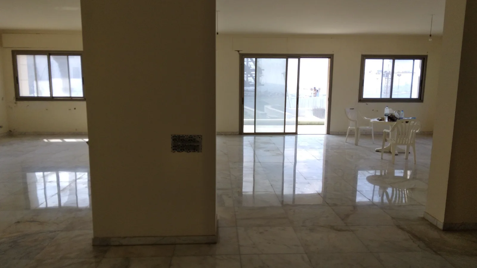 Office for rent in Aoukar — الصورة 3