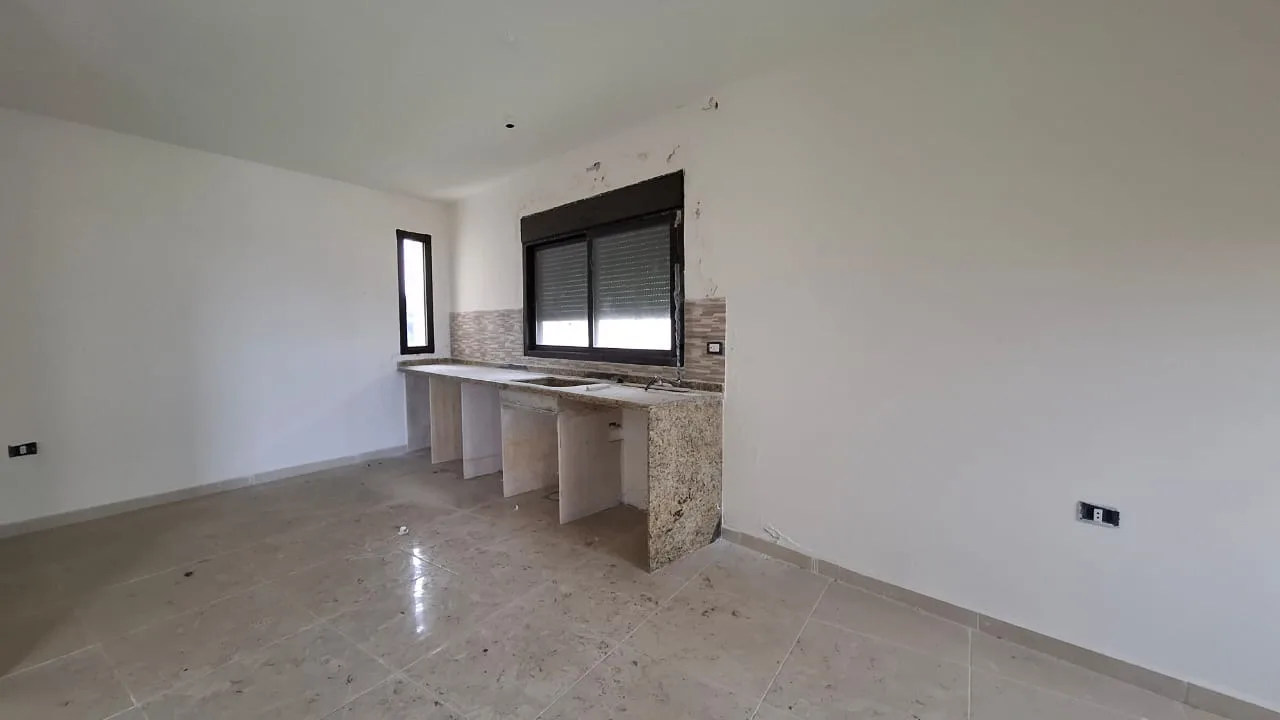 Apartment for Sale in Aamchit, Lebanon — الصورة 2