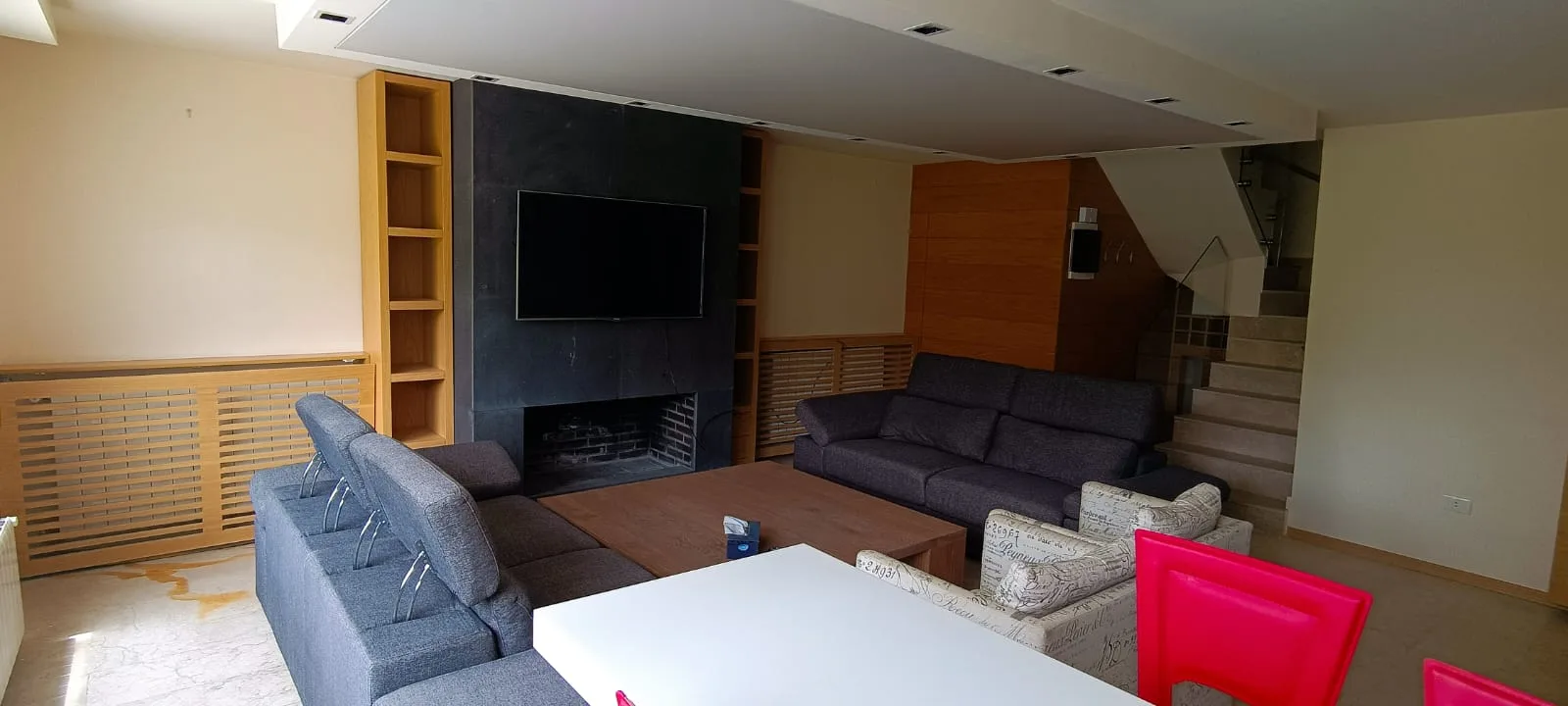 Triplex for Sale in Faqra, Lebanon — الصورة 3