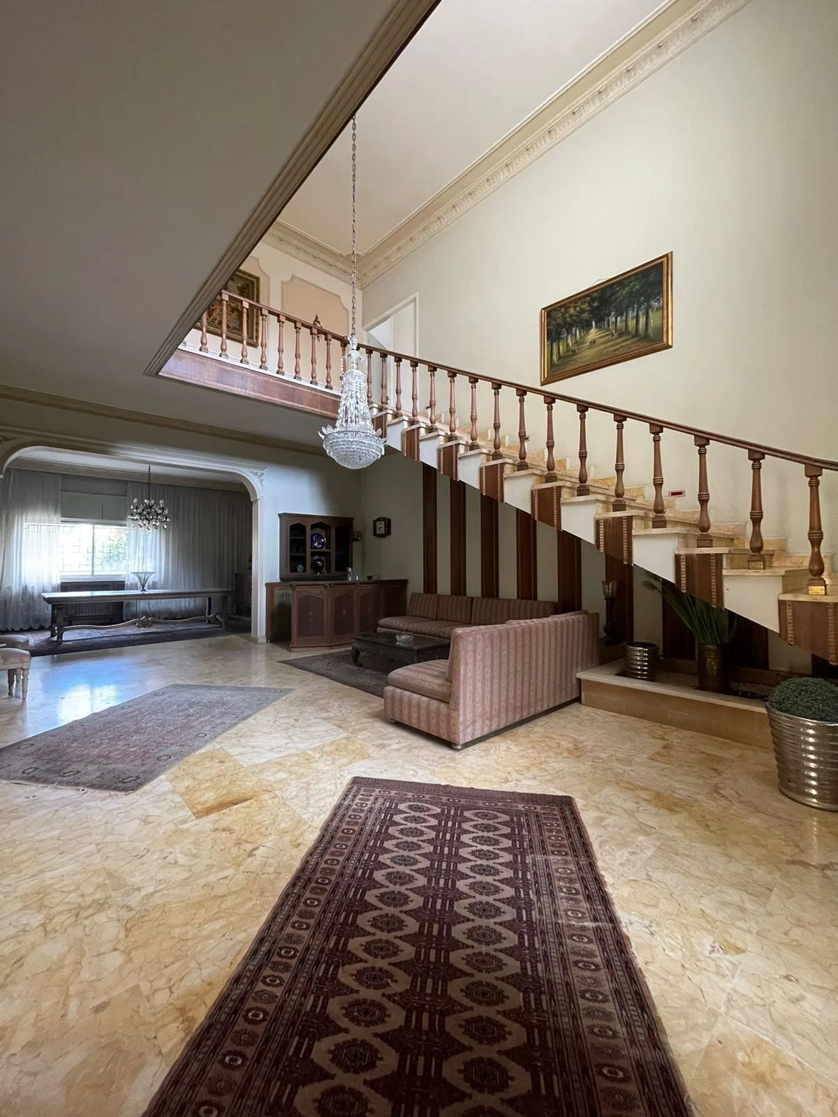 Villa for Sale in Mansourieh, Lebanon — الصورة 5