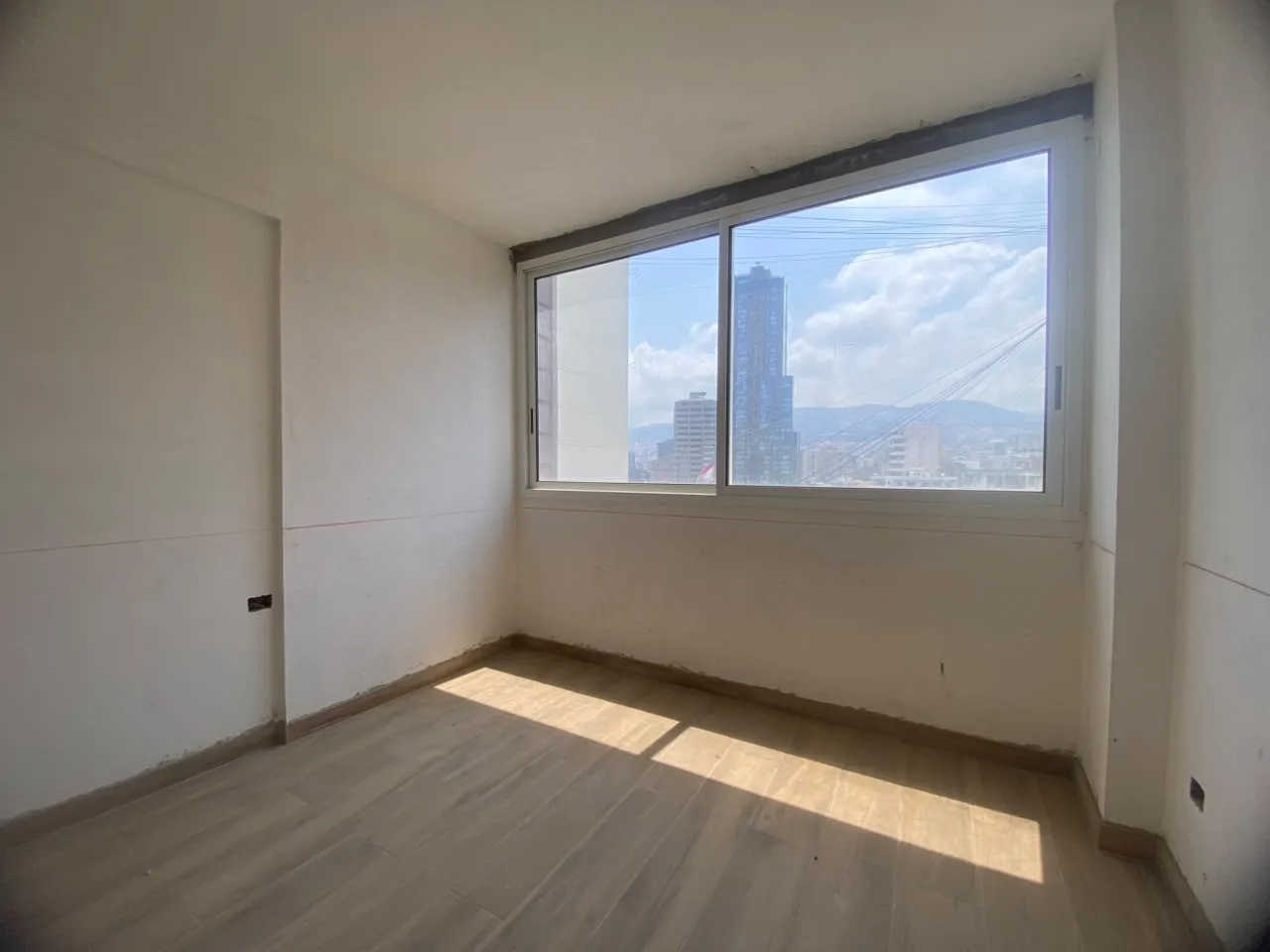 Apartment for Sale in Sin El Fil — الصورة 3