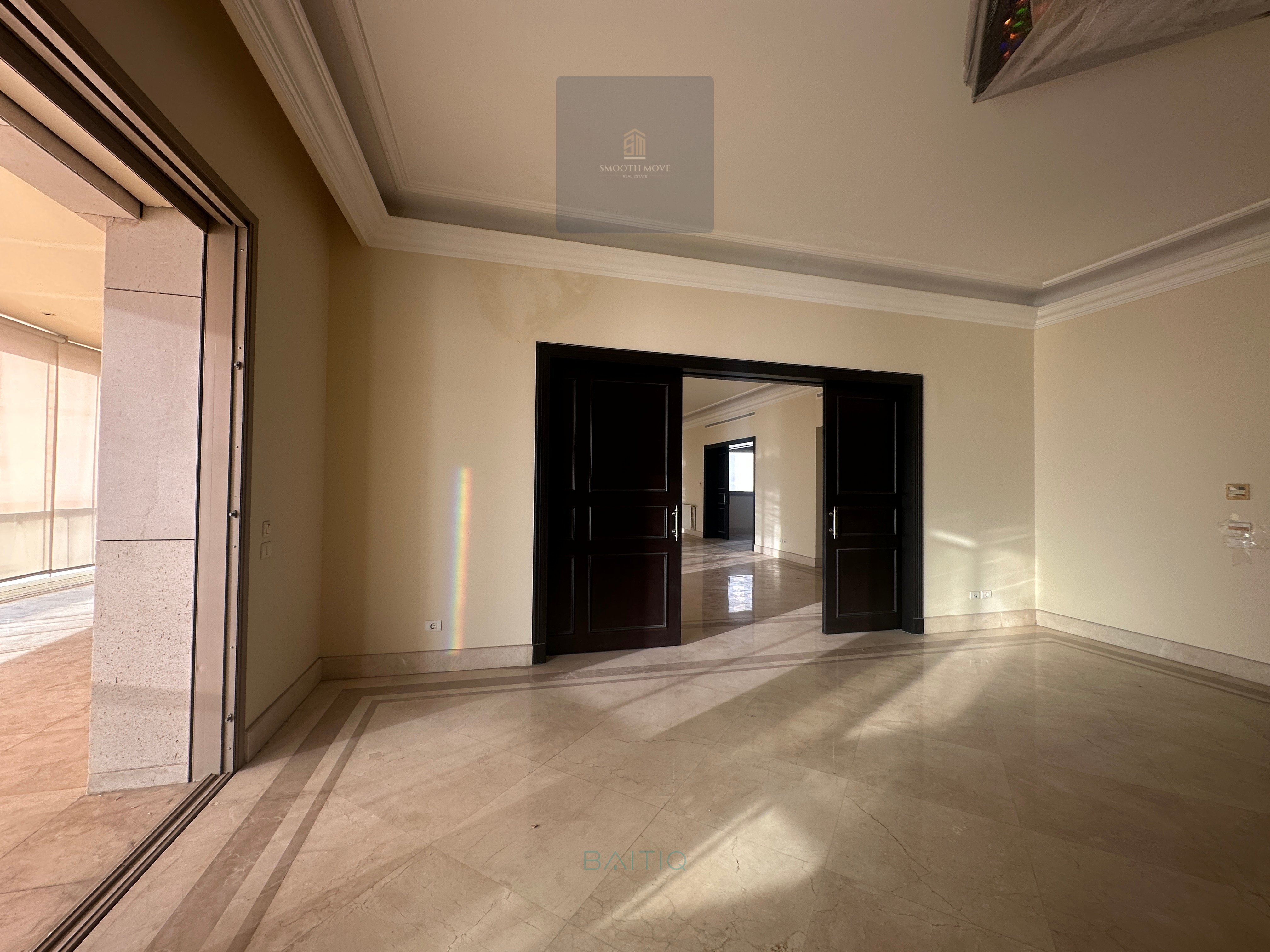 Full Seaview Apartment for Rent or Sale in Prme Manara, Beirut — الصورة 3