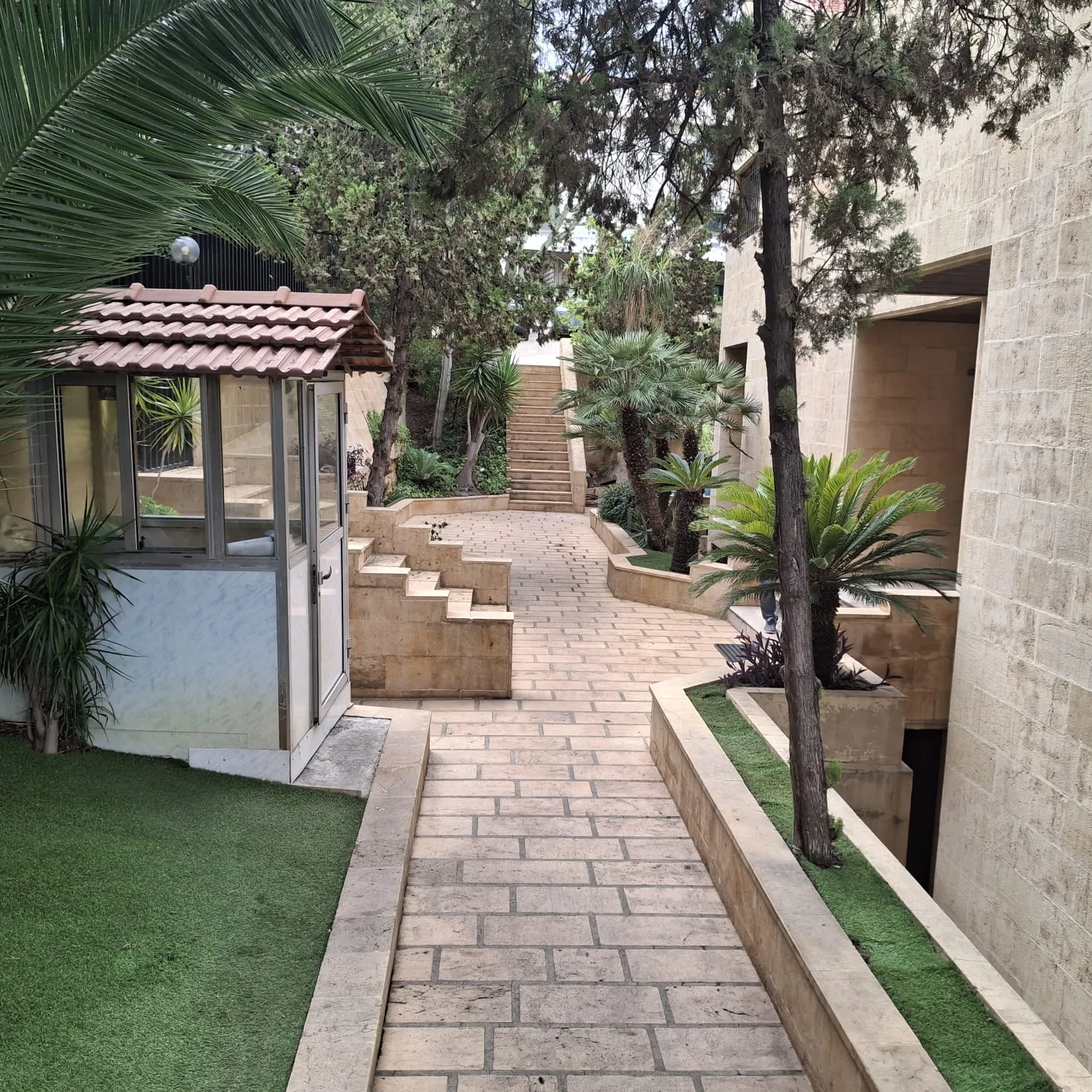 Apartment for Sale in Mtaileb, Lebanon — الصورة 6