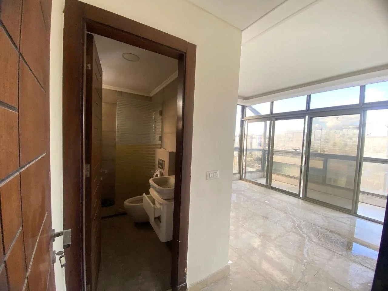Apartment for Sale in Spears — الصورة 2