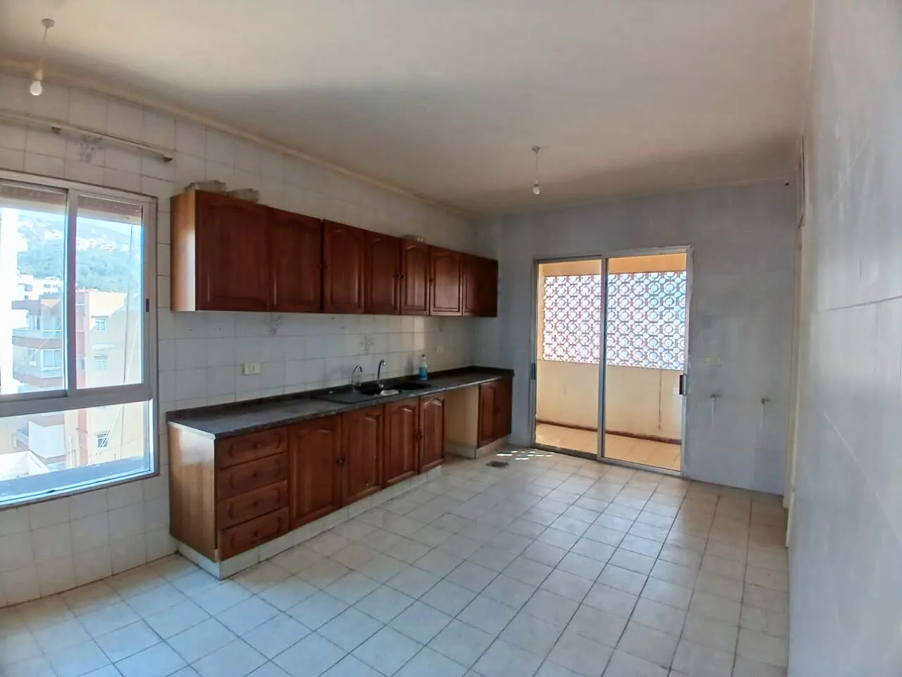 Apartment for Sale in Antelias, Lebanon — الصورة 8