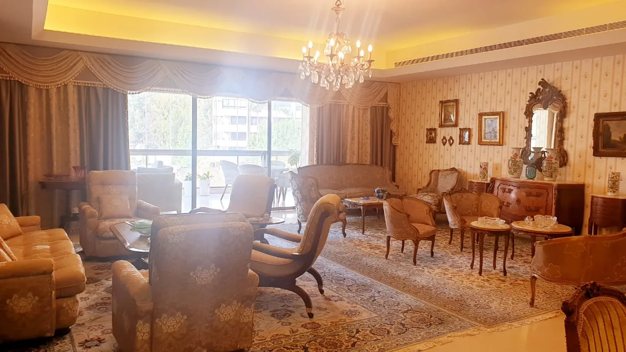 Apartment for Sale in Syoufi, Beirut, Lebanon — الصورة 3