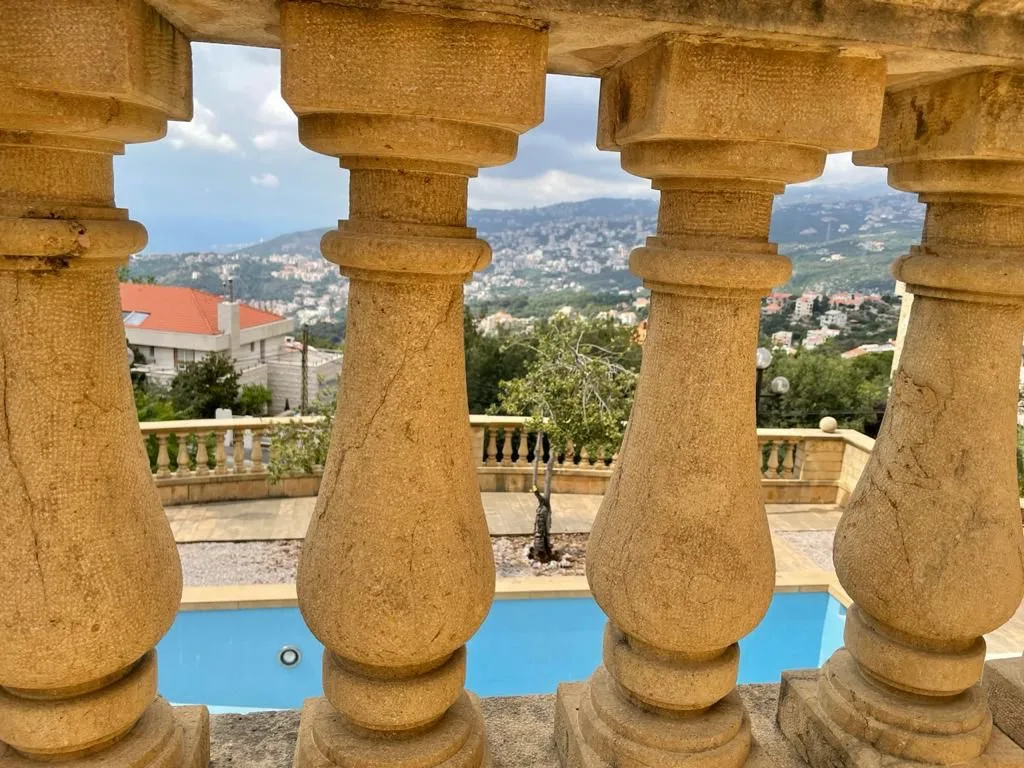 Villa for Sale in Qornet El Hamra, Lebanon — الصورة 7
