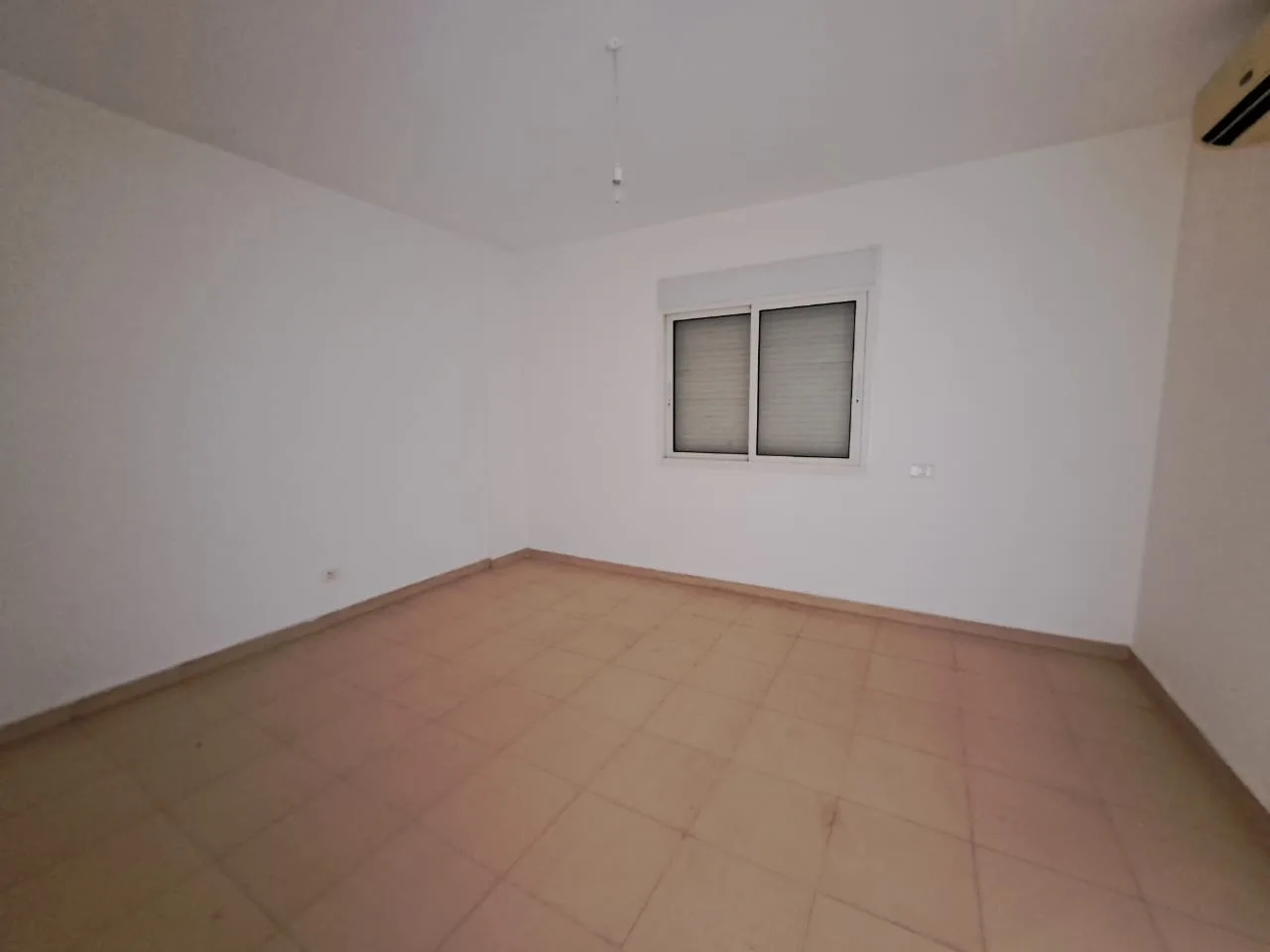 Apartment for Sale in Jal El Dib, Lebanon — الصورة 6