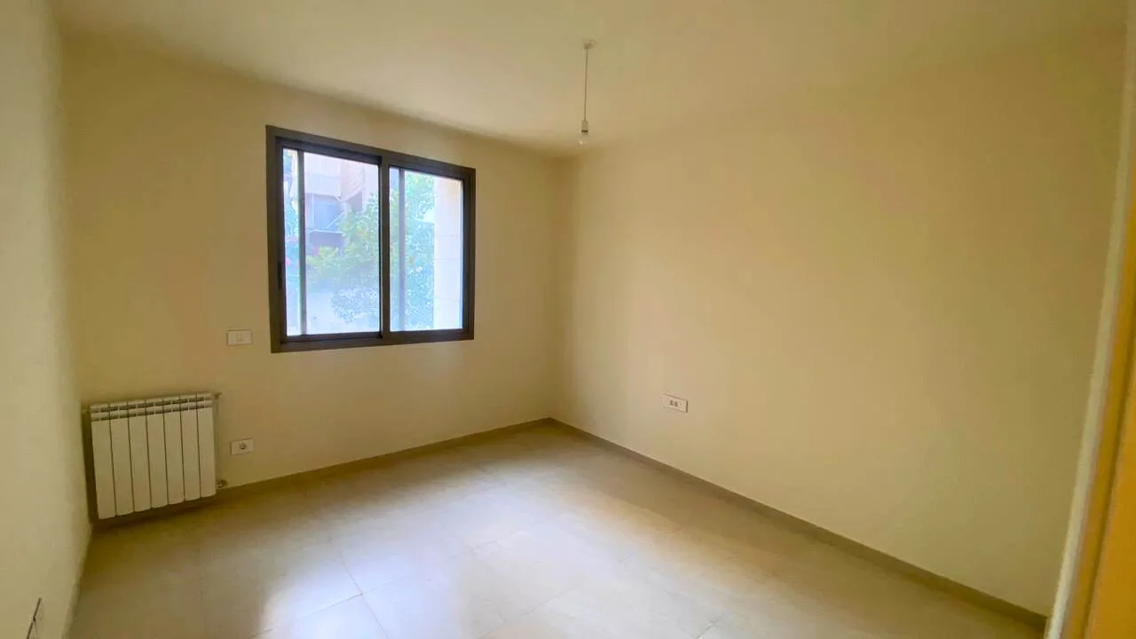 Apartment for Sale in Qornet El Hamra, Lebanon — الصورة 5