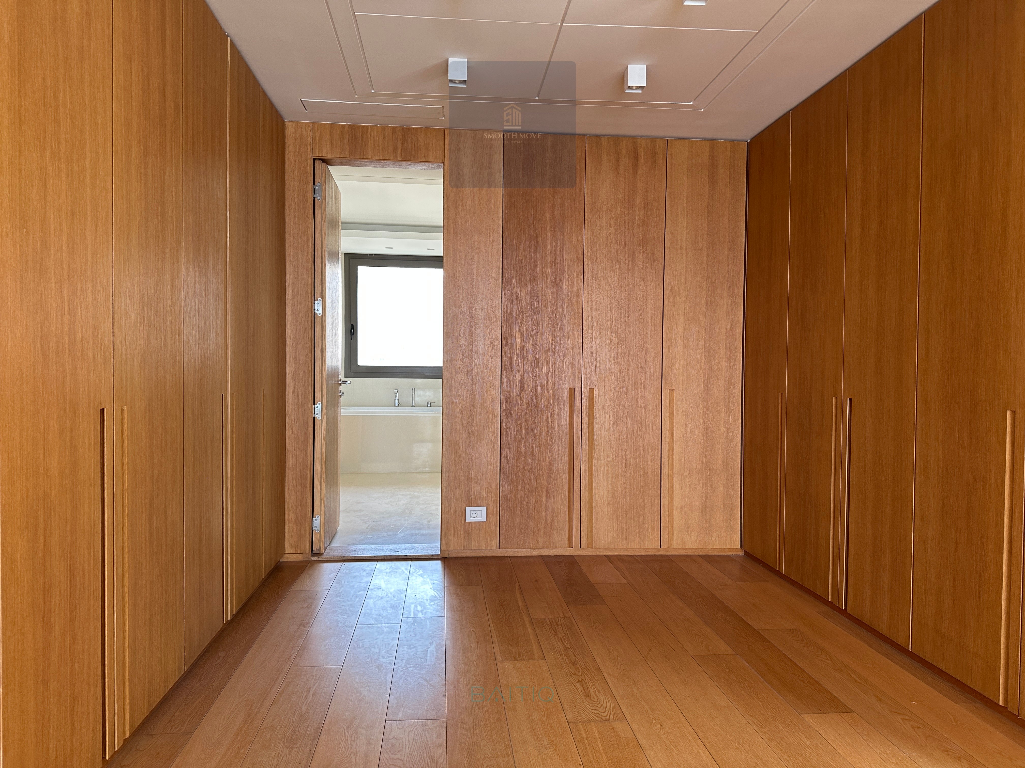 Huge Sea View Apartment for Sale in Rawche, Beirut — الصورة 5