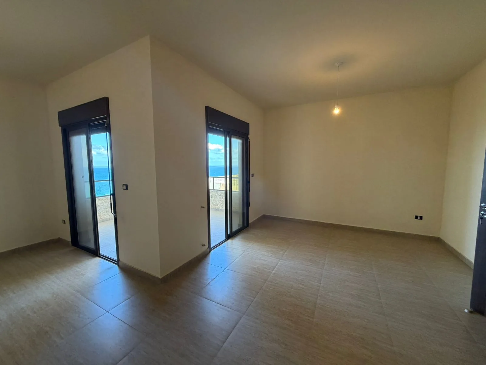 Apartment for Sale in Batroun — الصورة 2