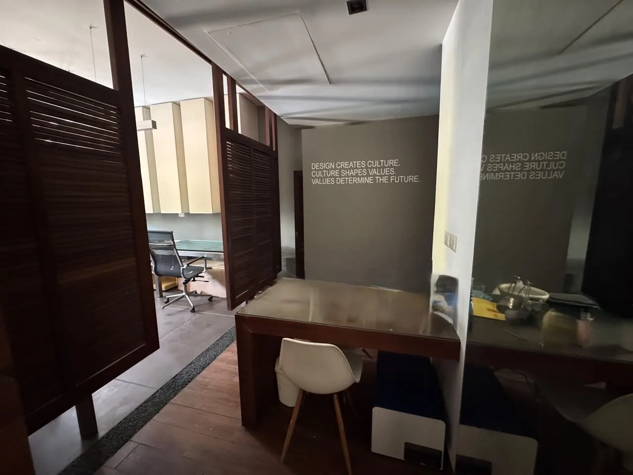 Office for rent in Verdun — الصورة 2