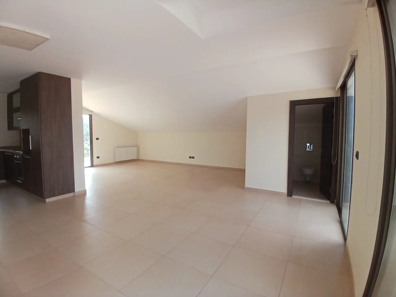 Apartment for Rent in Qornet El Hamra — الصورة 2