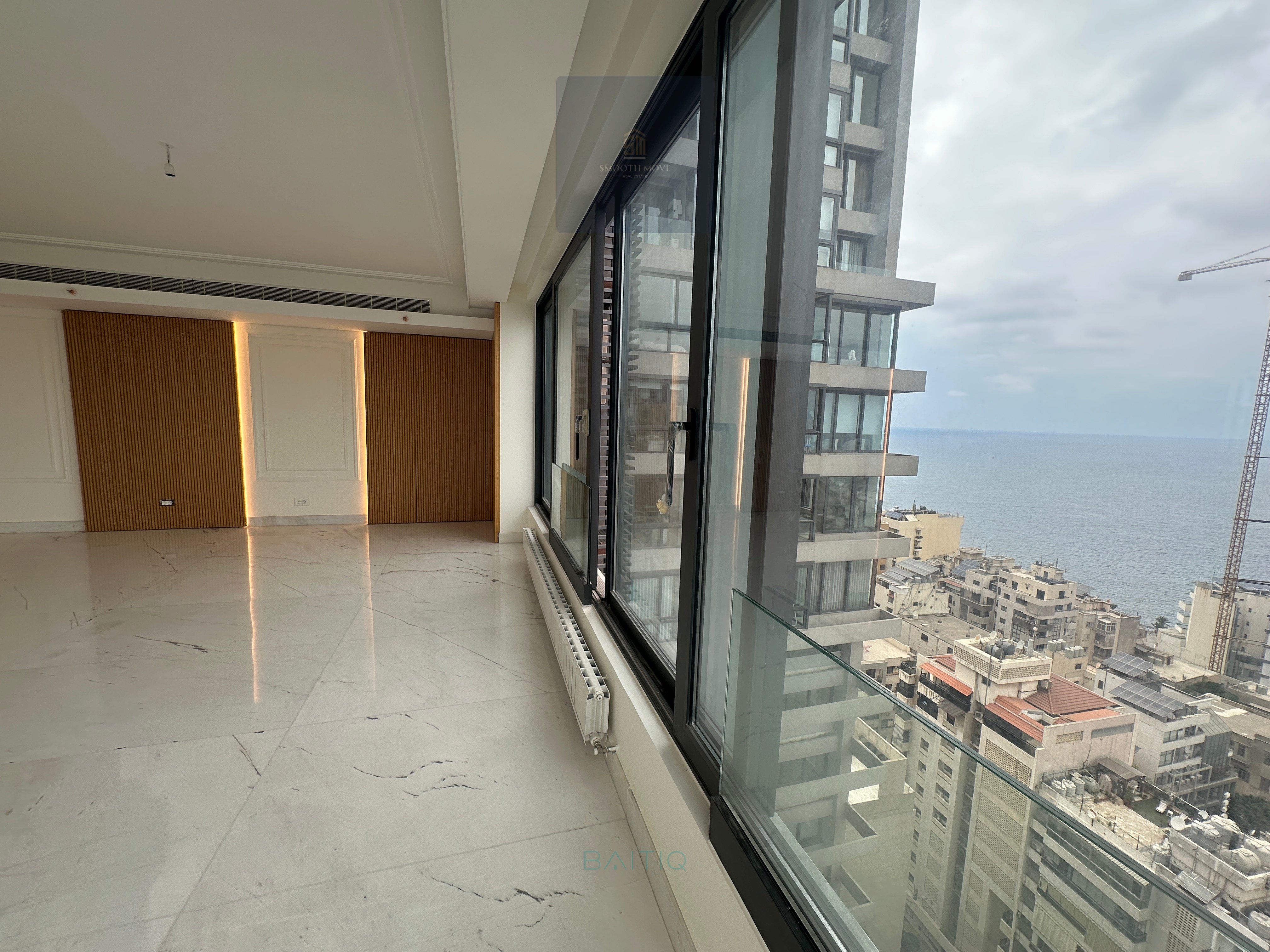 Luxury Seaview Apartment for Rent or for Sale in Ain Al Mraiseh, Beirut — الصورة 9