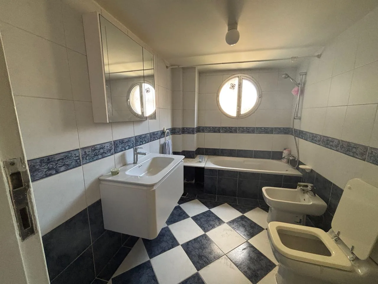 Apartment for Rent in Badaro — الصورة 7