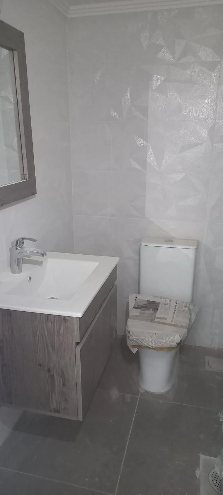 Apartment for Sale in Bouar — الصورة 4