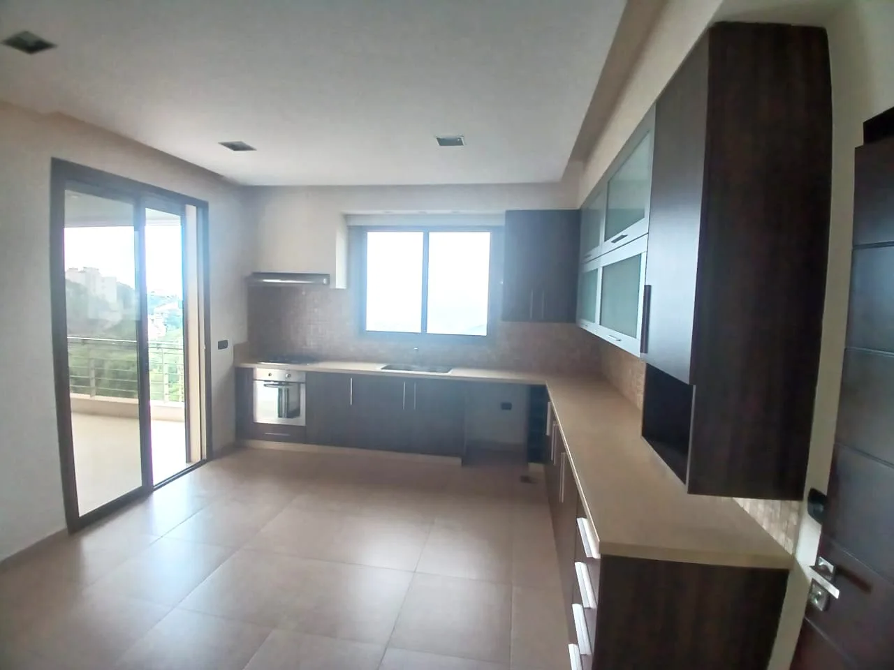 Apartment for Rent in Qornet El Hamra — الصورة 10