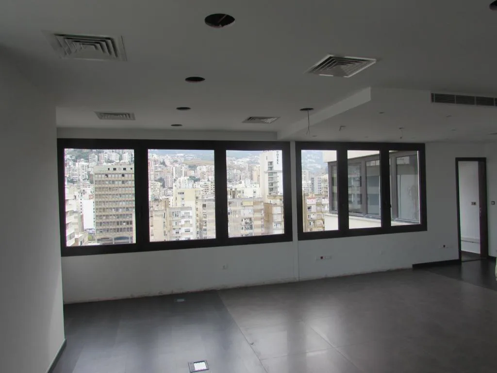 Office for sale in Zalqa — الصورة 2