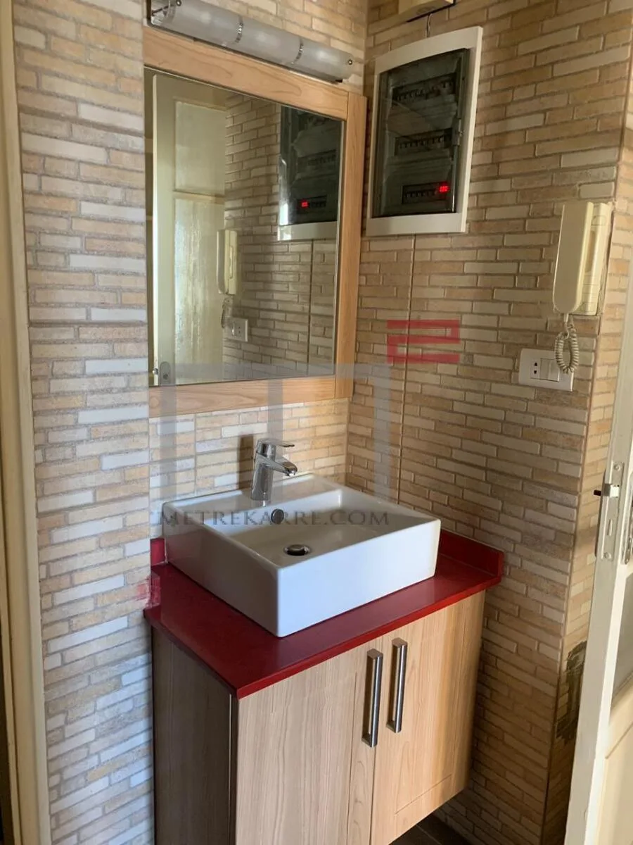 Apartment for Rent in Gemmayze — الصورة 2