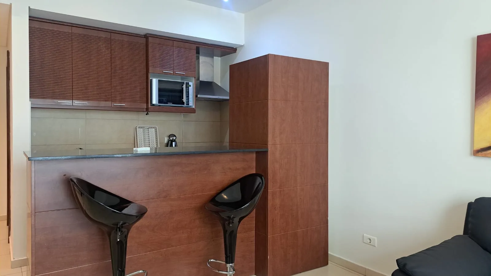 Apartment for Rent in Hamra, Beirut, Lebanon — الصورة 2