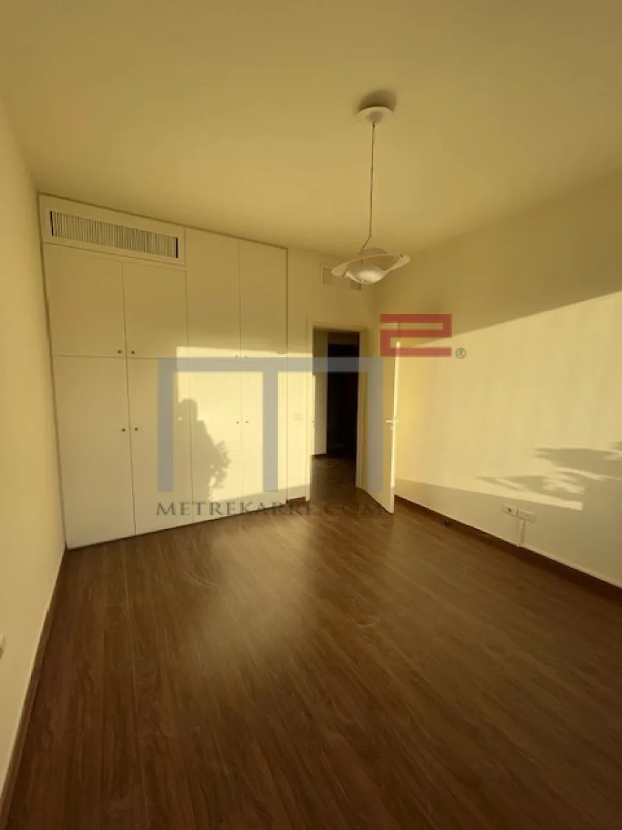 Apartment for Rent in Furn El Hayek — photo 4