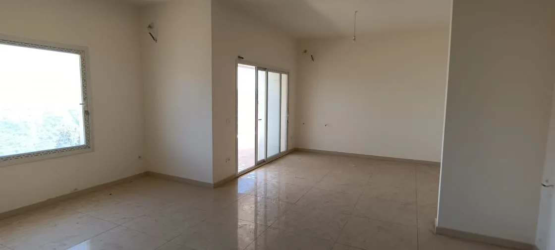 Duplex for Sale in Ballouneh, Lebanon — الصورة 2