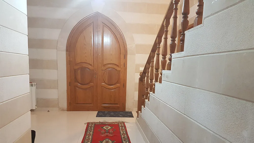 Villa for Sale in Gharfine