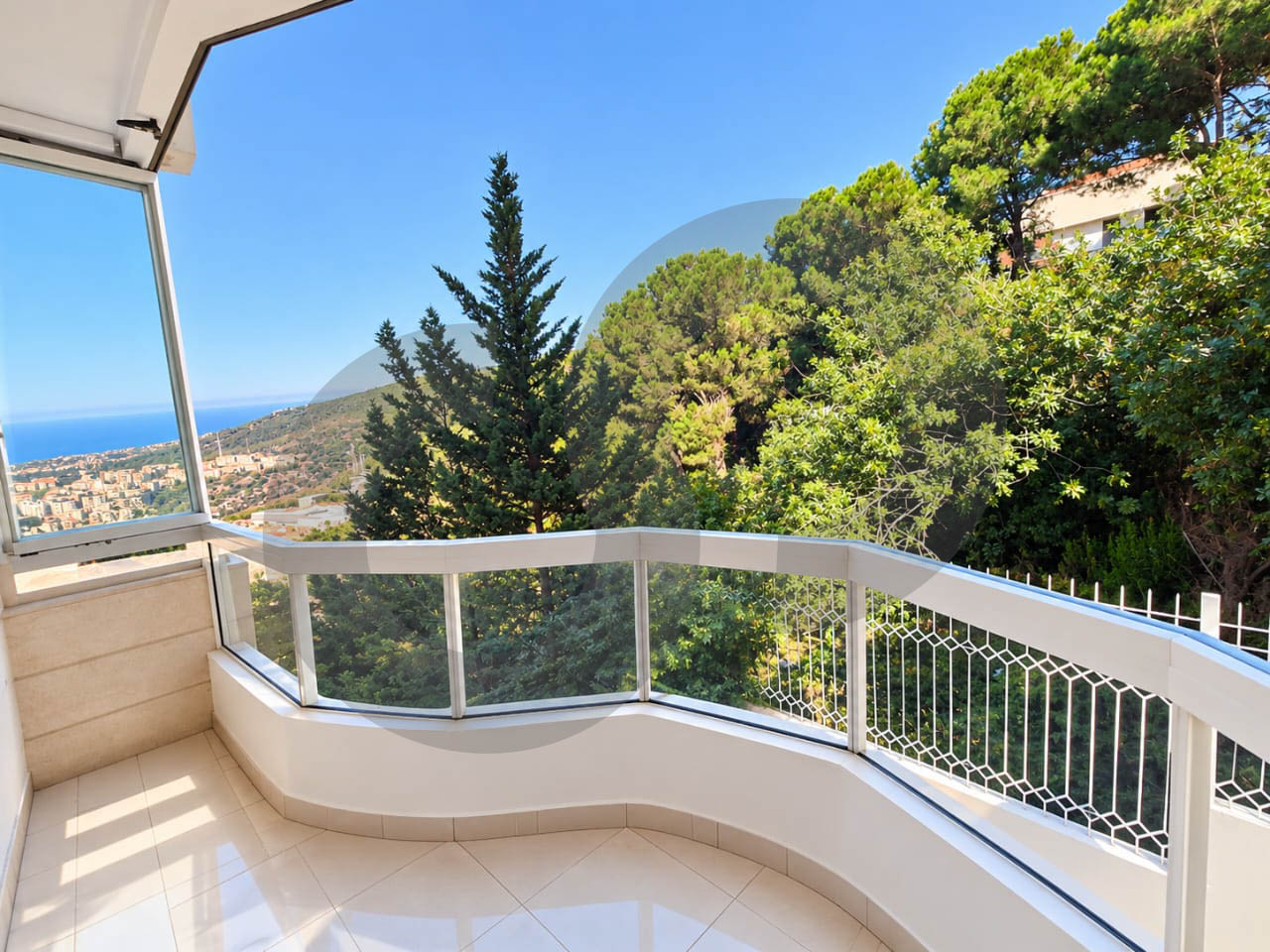 OPEN SEA AND MOUNTAIN VIEW IN AIN SAADEH,METN /Fully equipped AND furnished — الصورة 2