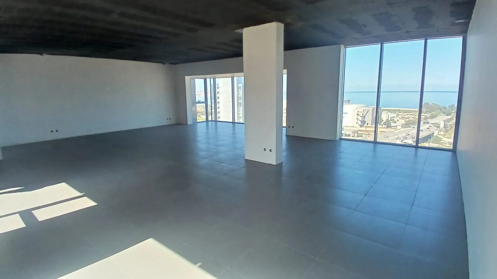 Office for rent in Dbayeh