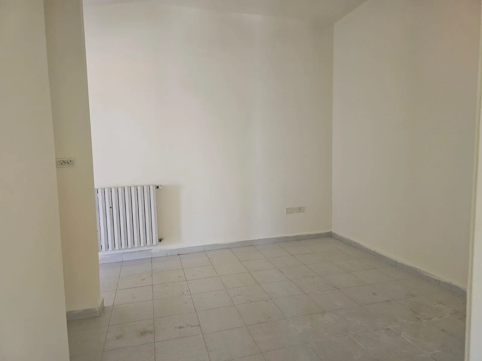 Apartment for Sale in Qornet El Hamra — الصورة 6