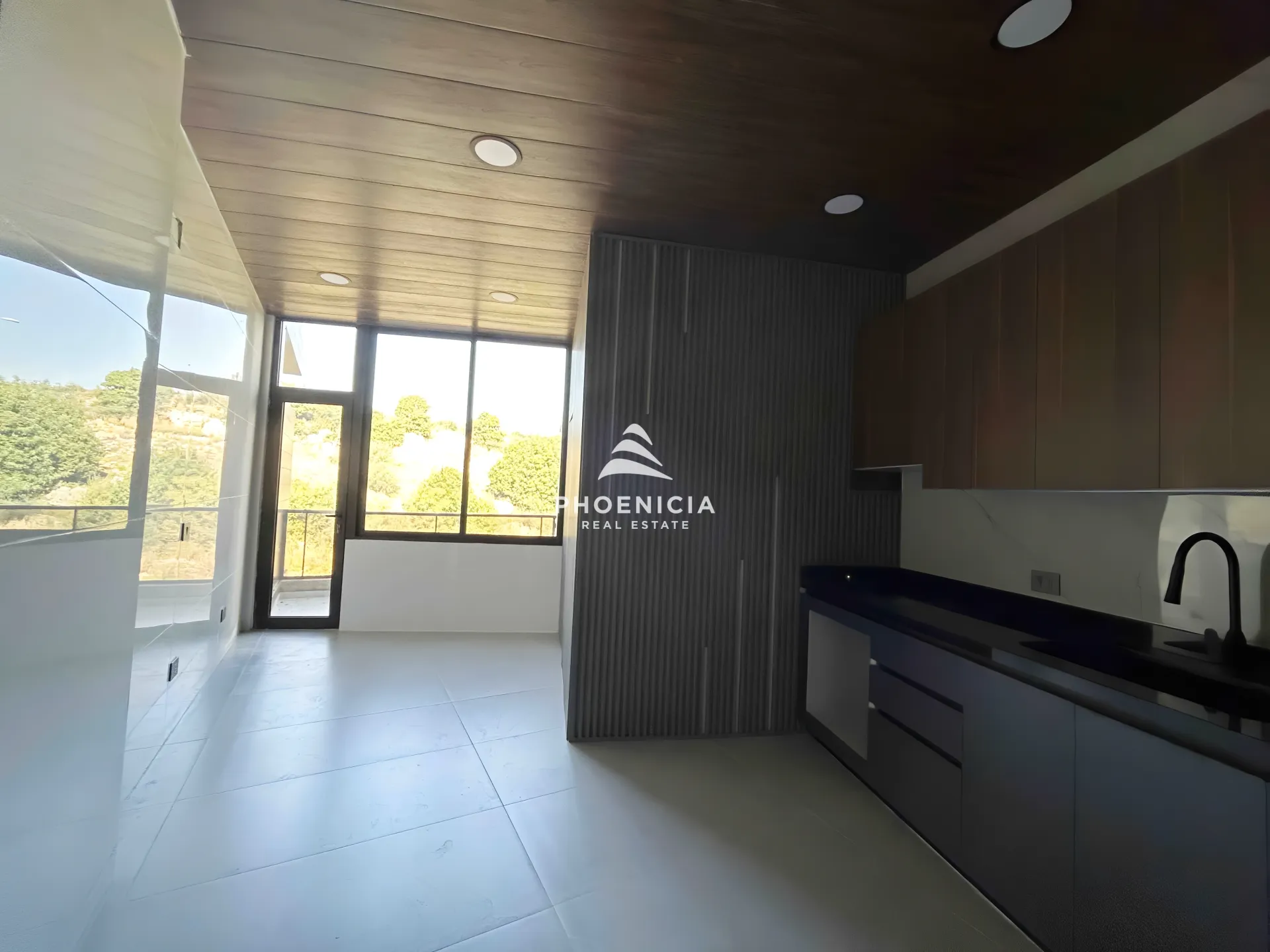 Apartment for Sale in Gharfine — الصورة 4