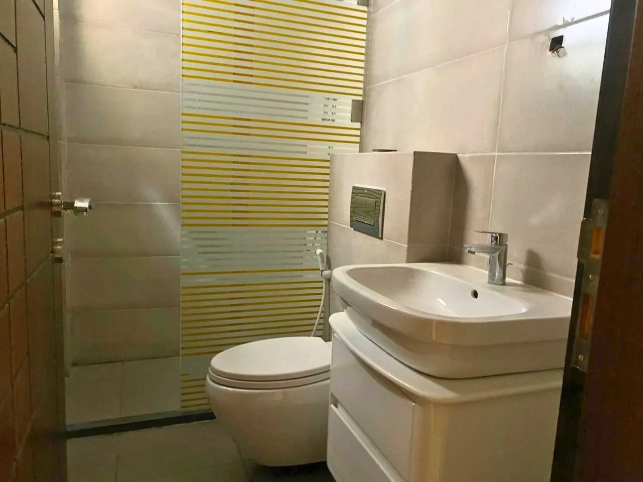 Apartment for Sale in Spears, Beirut, Lebanon — الصورة 6
