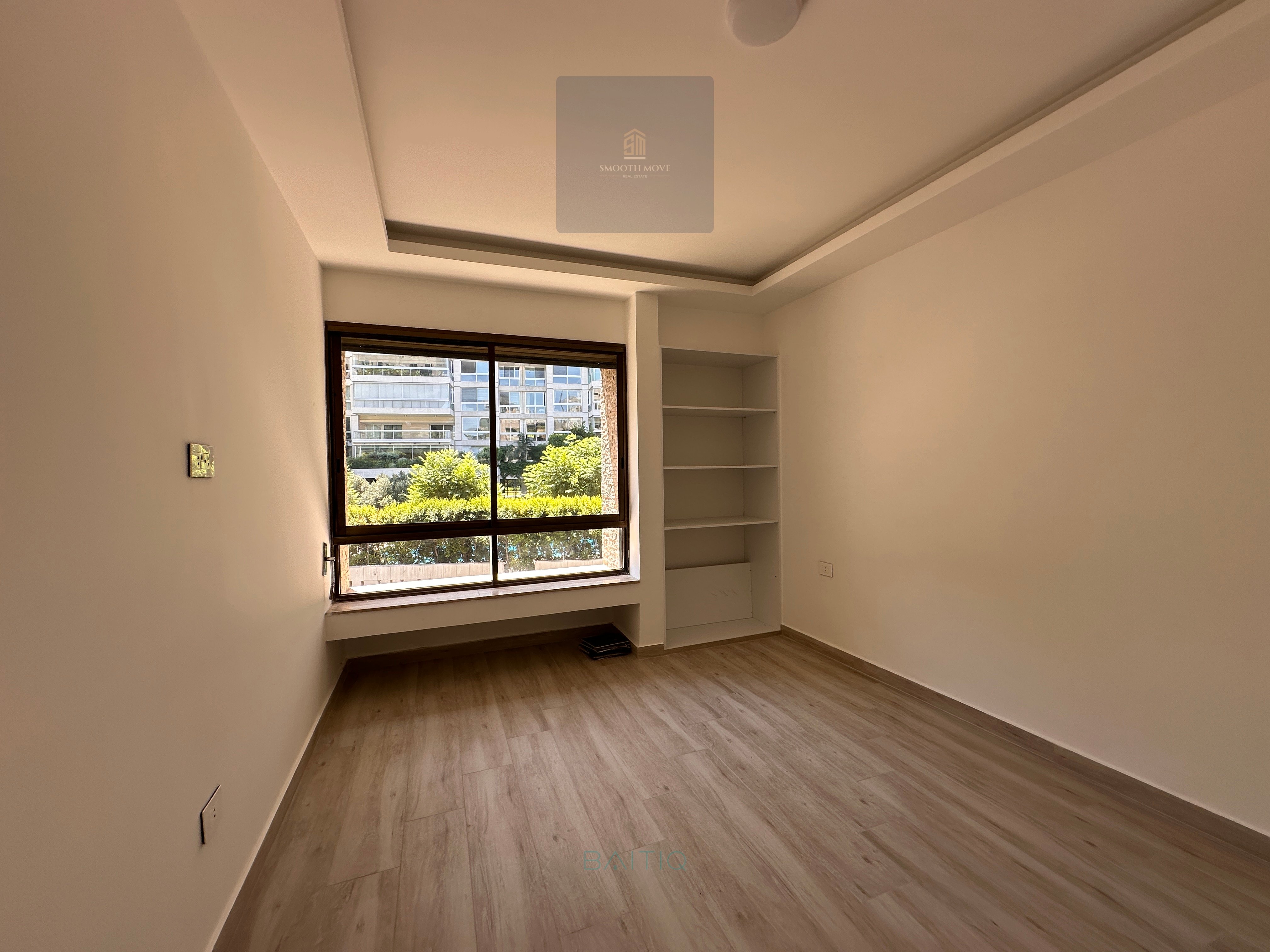 Newly Renovated Apartment with Lovely Views for Rent in Achrafieh, Beirut — الصورة 2