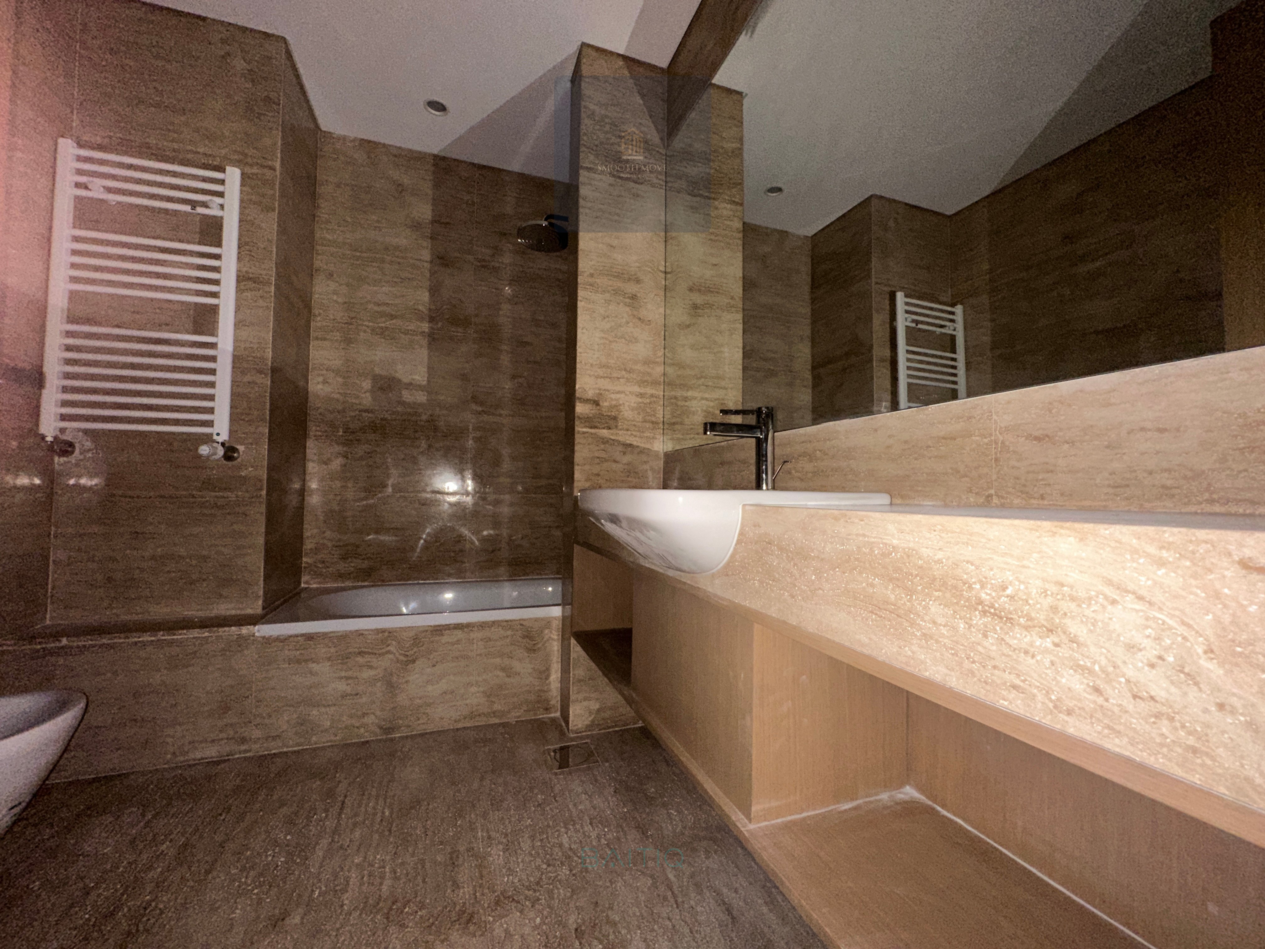 Lovely Ground-Floor Duplex Apartment for Sale in Saifi, Beirut — الصورة 2
