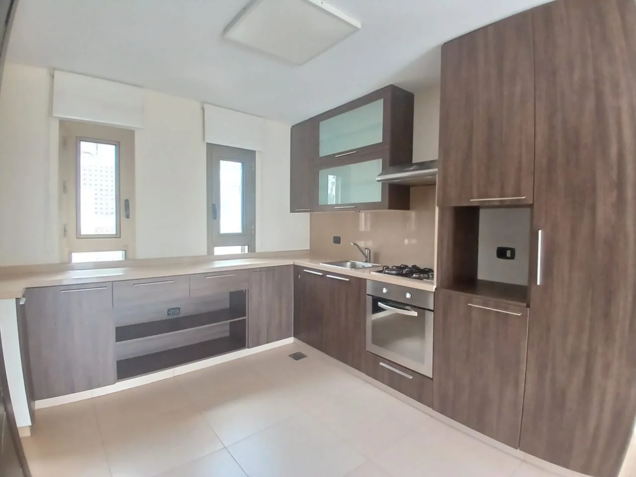 Apartment for Rent in Qornet El Hamra — الصورة 8
