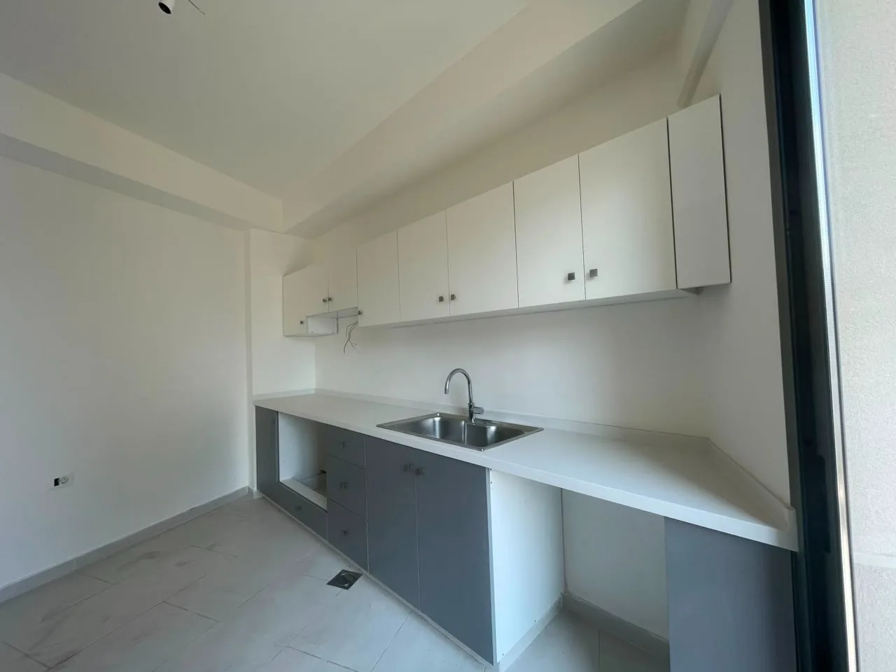 Duplex for sale in Achrafieh — الصورة 6