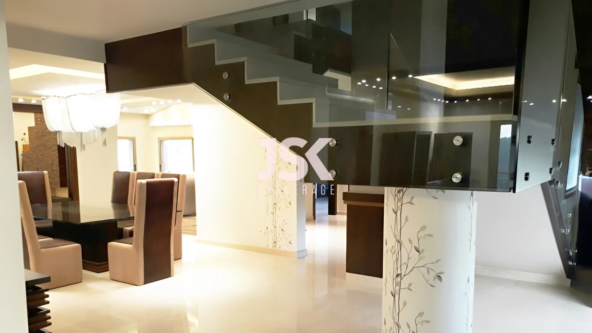 Duplex for Sale in Jouret Al Ballout, Lebanon — الصورة 3