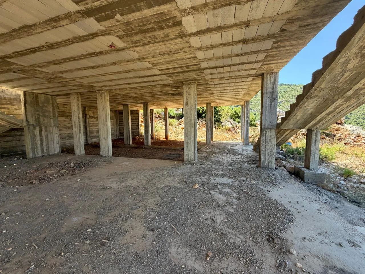 Land for Sale in Chabtine, Lebanon — الصورة 8