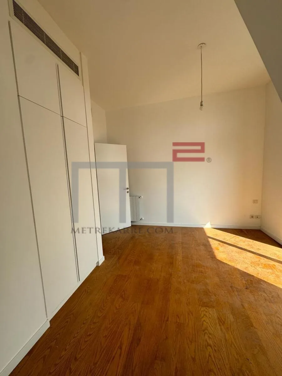 Apartment for Sale in Mar Mikhael — الصورة 2