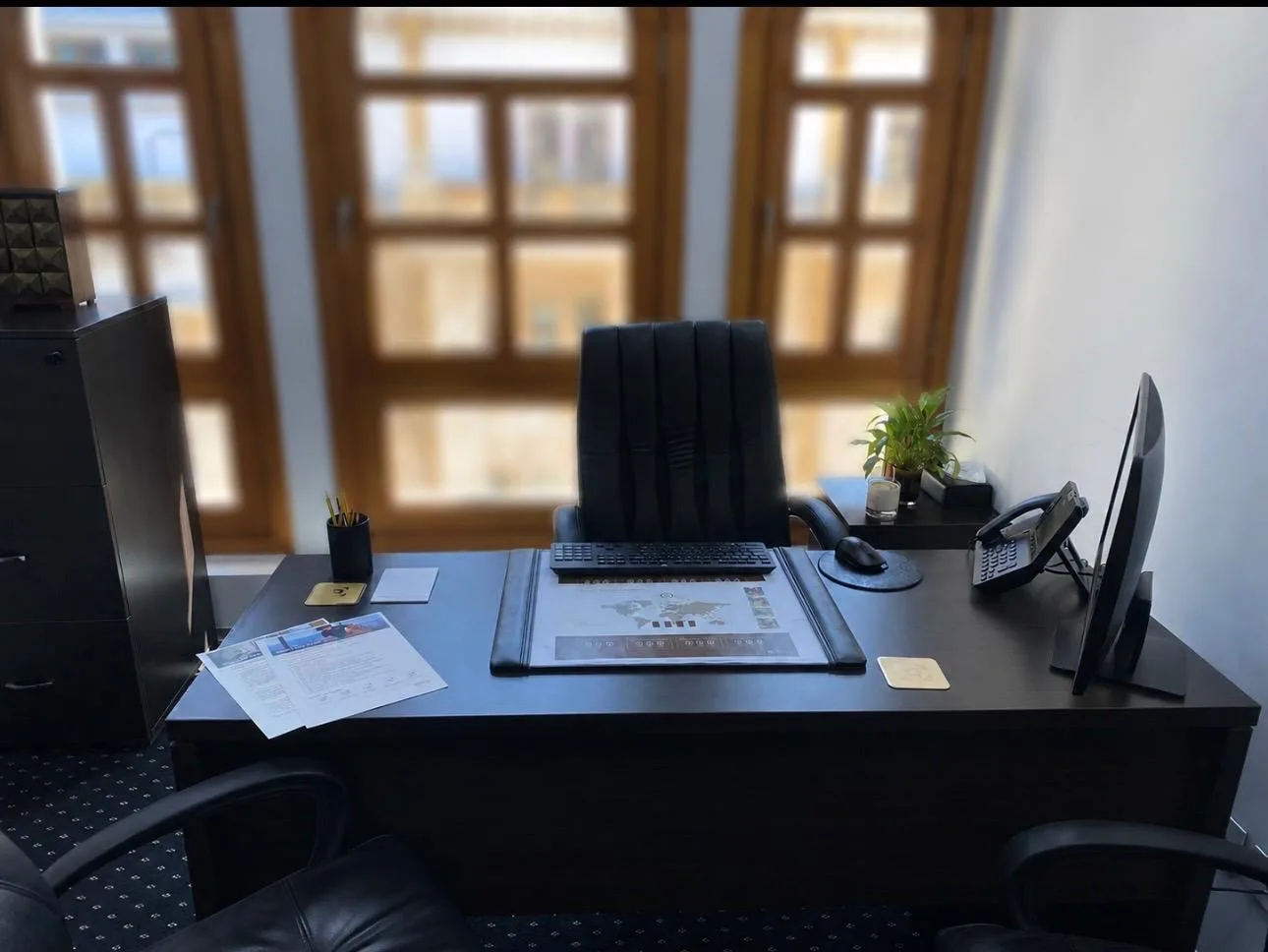 Office for rent in Downtown — الصورة 9
