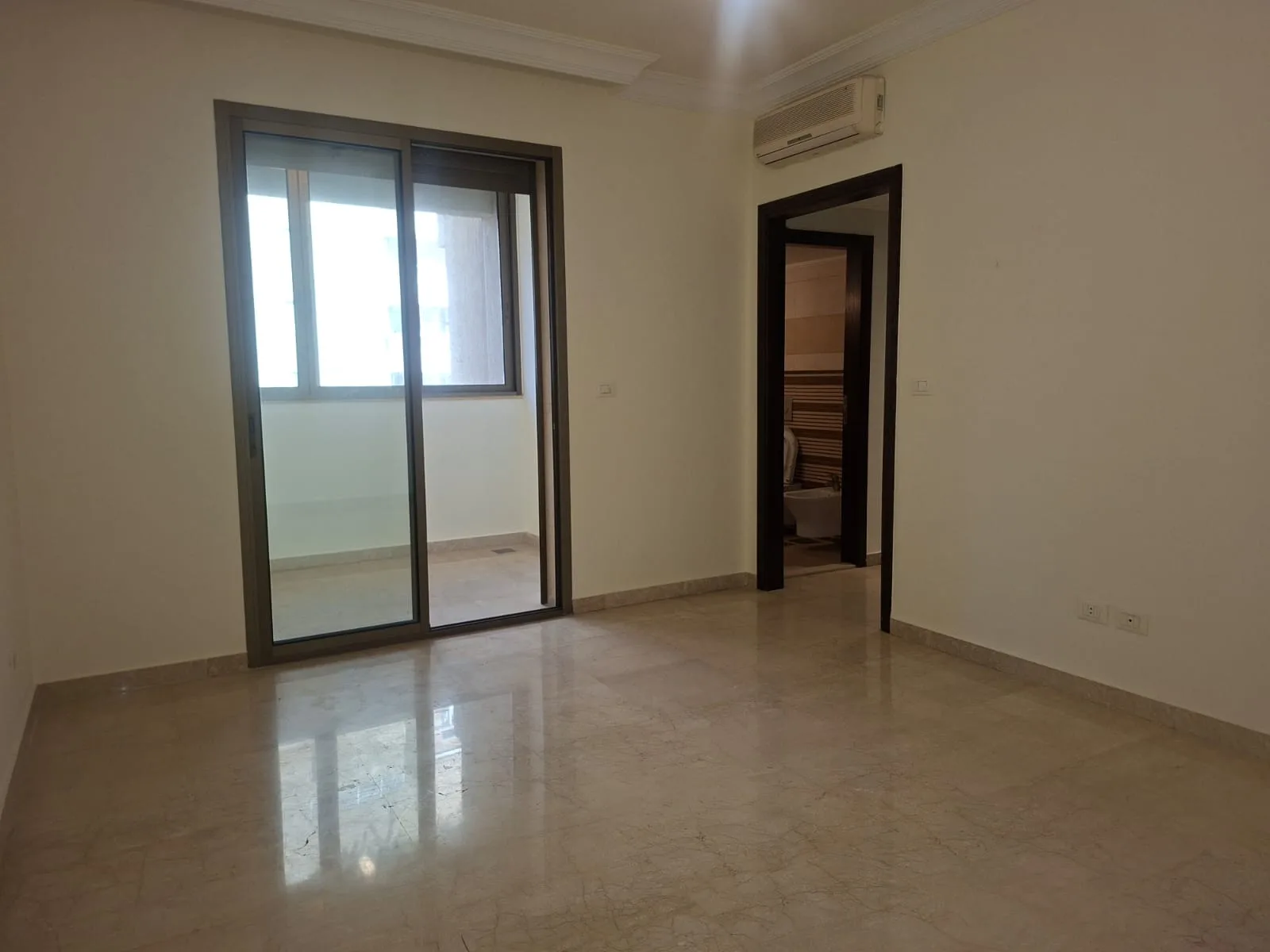 Apartment for Sale in Manara, Beirut, Lebanon — الصورة 7